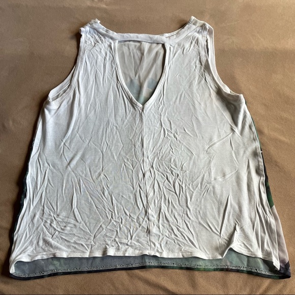 Plant Lovers Tank - Picture 4 of 5